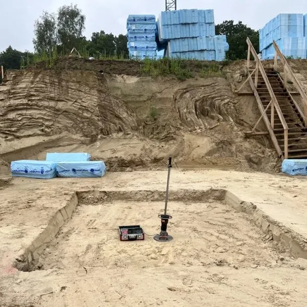 Ensaio Proctor (Normal e Modificado) em Curitiba: Compactação Controlada para Obras Civis